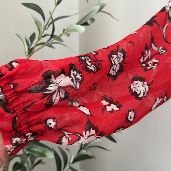 VERONICA BEARD Floral Silk Top, Size 6 - Picture 8 of 16